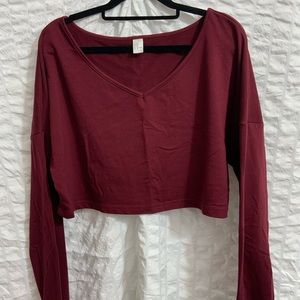 Cropped maroon sweater